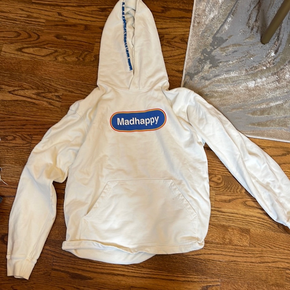 Super cute Mad Happy sweatshirt!